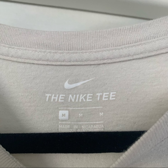 Men’s Nike T-Shirt - Picture 4 of 4